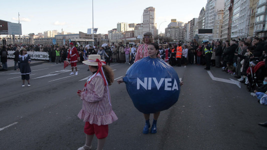 Desfile de comparsas 2025 en A Coruna (29)