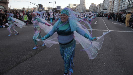 Desfile de comparsas 2025 en A Coruna (22)