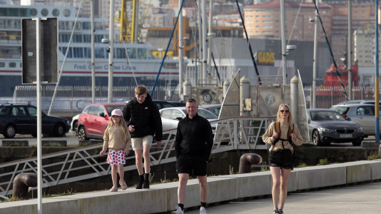 Los muelles coruñeses acogieron una escala múltiple en la que cinco cruceros (9)