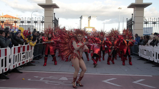 Desfile de comparsas 2025 en A Coruna (51)