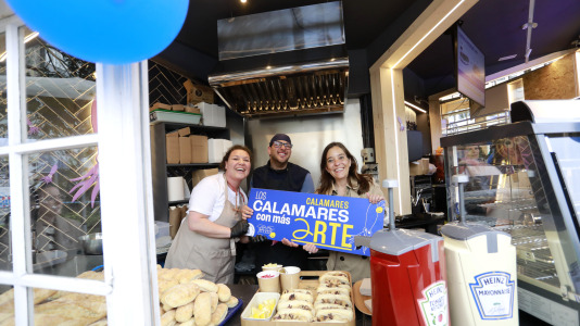 Representantes políticos y vecinos celebraron la reapertura del Quiosco Down Experience @ Patricia G. Fraga (24)