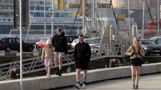 Los muelles coruñeses acogieron una escala múltiple en la que cinco cruceros (10)