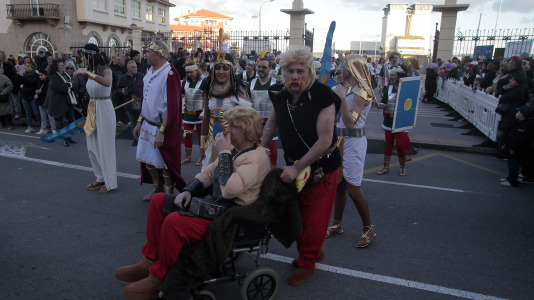 Desfile de comparsas 2025 en A Coruna (31)