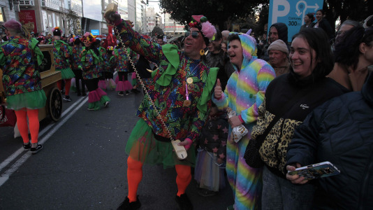 Desfile de comparsas 2025 en A Coruna (56)