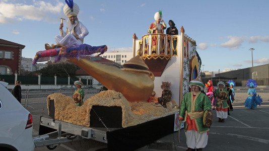 Desfile de comparsas 2025 en A Coruna (45)