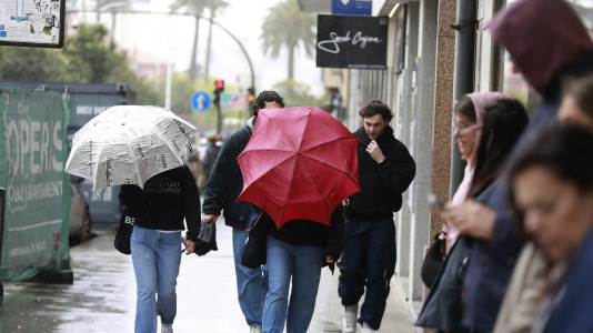 Un Lunes Santo de Chubascos en A Coruña (16)