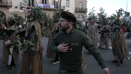 Desfile de comparsas 2025 en A Coruna (26)