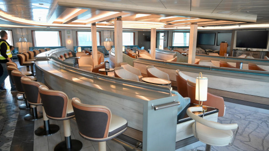 El Ocean Albatross visita el puerto herculino @Javier Albores (8)