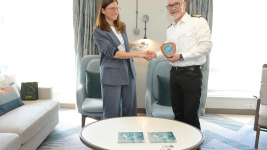 El Ocean Albatross visita el puerto herculino @Javier Albores (29)