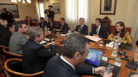 Reunión extraordinaria de autoridades para aprobar la licitación del Máster Plan para Coruña Marítima (2)