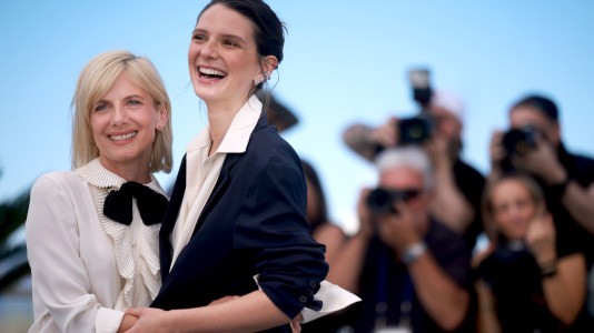 Josephine Japy yMelanie Laurent