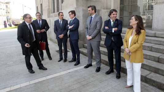 Reunión extraordinaria de autoridades para aprobar la licitación del Máster Plan para Coruña Marítima (5)