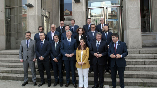 Reunión extraordinaria de autoridades para aprobar la licitación del Máster Plan para Coruña Marítima (16)