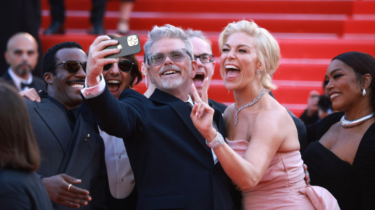 Tramell Tillman, Tom Cruise, Christopher McQuarrie, Hannah Waddingham y Angela Bassett