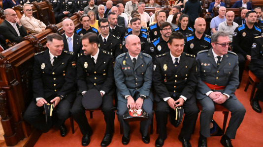 Un momento de la celebración en el Ayuntamiento del Día de la Policía Local (28)