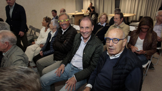 Presentación del libro Al Toque de Campana de Oración en el Espacio Avenida (22)