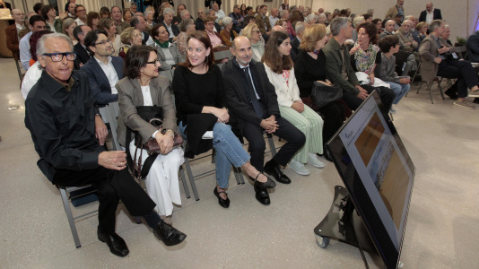 Presentación del libro Al Toque de Campana de Oración en el Espacio Avenida (11)