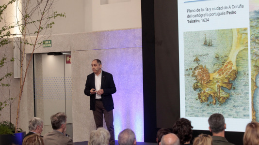 Presentación del libro Al Toque de Campana de Oración en el Espacio Avenida (14)