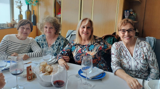 Rosa Mari Gloria Pame y Noemi