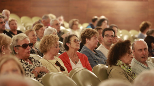 Música sobre las tablas del teatro Colón para celebrar el Día de las Fuerzas Armadas (14)