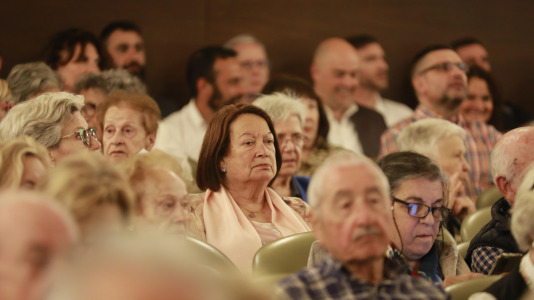 Música sobre las tablas del teatro Colón para celebrar el Día de las Fuerzas Armadas (15)