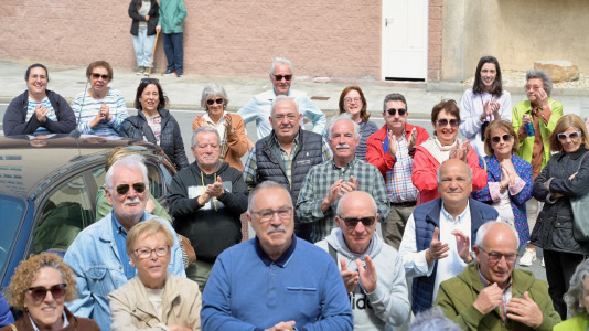 Muchos amigos, vecinos y pacientes acudieron a despedirse de la facultativa Rosa Rodríguez (9)