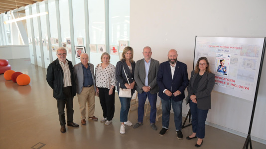 El centro Ágora estrena una nueva exposición organizada por la Sociedad Filatélica de A Coruña (11)