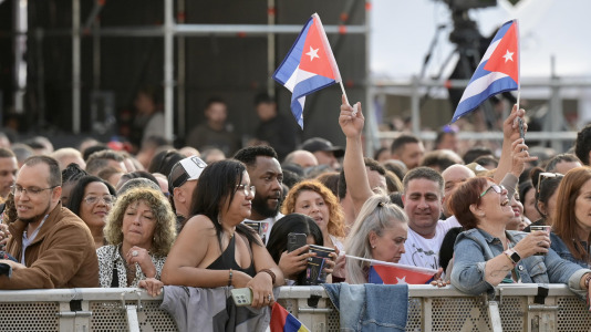 Concierto de Marc Anthony en un muelle de Batería (5)