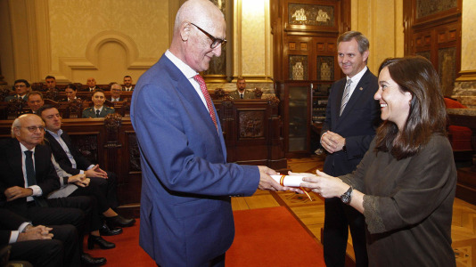 Medallas Acto de la Constitución en María Pita Andrés Ríos, Inés Rey y José Miñones @Quintana (11)