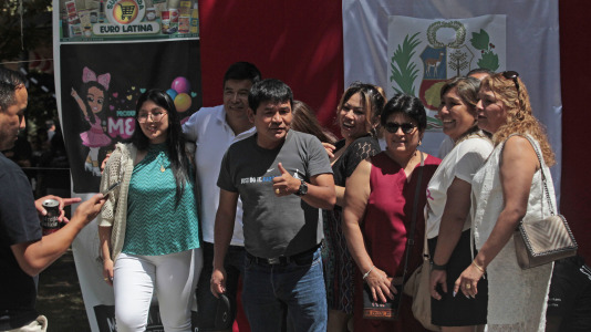La comunidad peruana de A Coruña celebra su día nacional. FOTO Quintana (15)