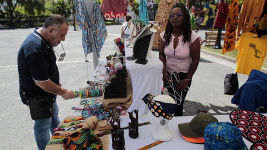 Mercado ecológico en la plaza de La Tolerancia. Foto: Quintana (16)