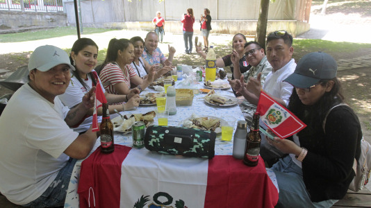 La comunidad peruana de A Coruña celebra su día nacional. FOTO Quintana (10)