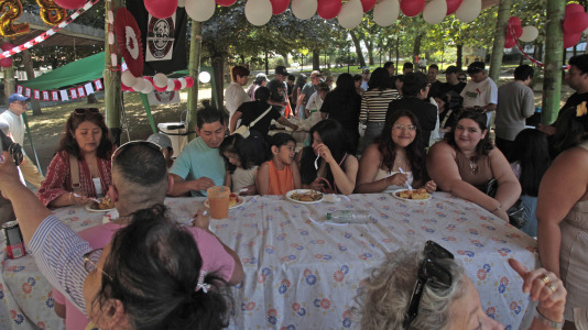 La comunidad peruana de A Coruña celebra su día nacional. FOTO Quintana (2)