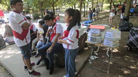La comunidad peruana de A Coruña celebra su día nacional. FOTO Quintana (11)