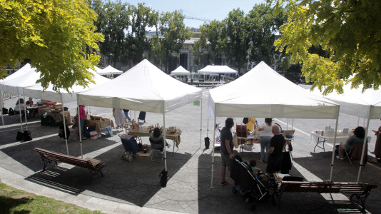 Mercado ecológico en la plaza de La Tolerancia. Foto: Quintana (1)