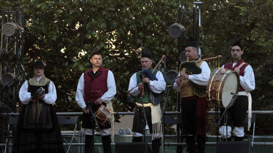 Festival Internacional de Folclore en la Plaza de España FOTO Quintana (16)