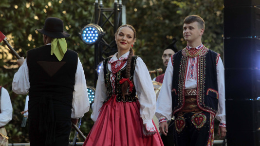 Festival Internacional de Folclore en la Plaza de España FOTO Quintana (2)