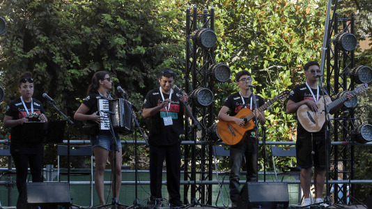 Festival Internacional de Folclore en la Plaza de España FOTO Quintana (8)