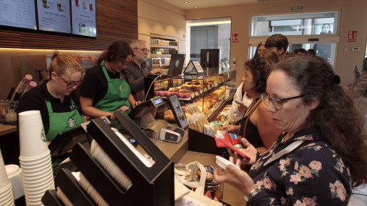 Inauguración del Starbucks. FOTOS Quintana (14)