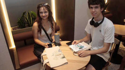 Inauguración del Starbucks. FOTOS Quintana (12)