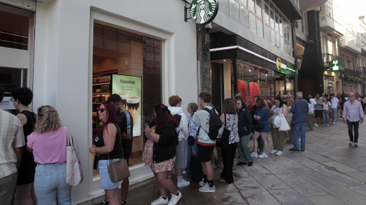 Inauguración del Starbucks. FOTOS Quintana (22)