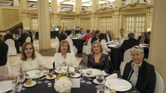 Carmen Vilariño, Nela Olmedo, Lourdes Olmedo y Mercedes Álvarez