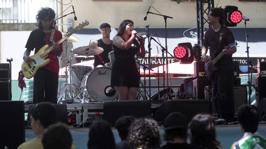 Revel Velvet en la Plaza de Azcárraga. FOTO Quintana (3)