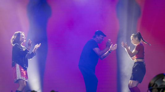 Albert Pla, durante su actuación de anoche en María Pita @carlota blanco (2)