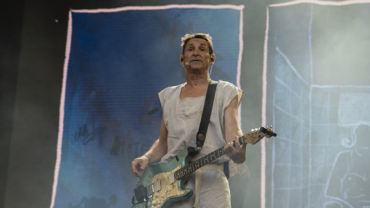 Albert Pla, durante su actuación de anoche en María Pita @carlota blanco (6)