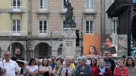 El pregón de Rosa Cedrón abre las Fiestas de María Pita FOTO Quintana (8)