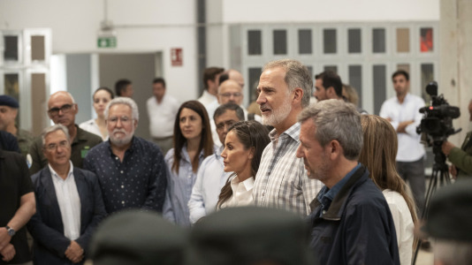 Los reyes visitan el Centro de Coordinación del Distrito Forestal XIV de Verín (Ourense) FOTO EFE Brais Lorenzo (18)