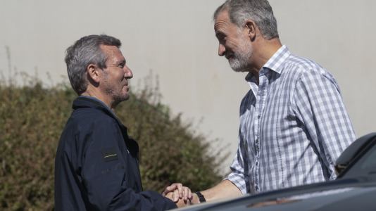 Los reyes visitan el Centro de Coordinación del Distrito Forestal XIV de Verín (Ourense) FOTO EFE Brais Lorenzo (4)