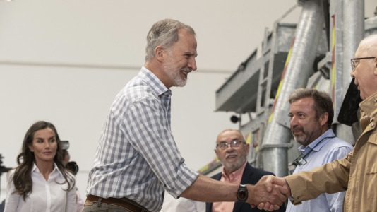 Los reyes visitan el Centro de Coordinación del Distrito Forestal XIV de Verín (Ourense) FOTO EFE Brais Lorenzo (1)