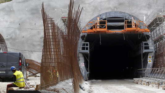 Las imágenes de la excavación de los tres túneles del acceso ferroviario FOTO Quintana (10)